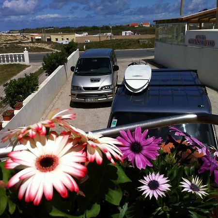 Peniche Surf Lodge 1 Bagian luar foto